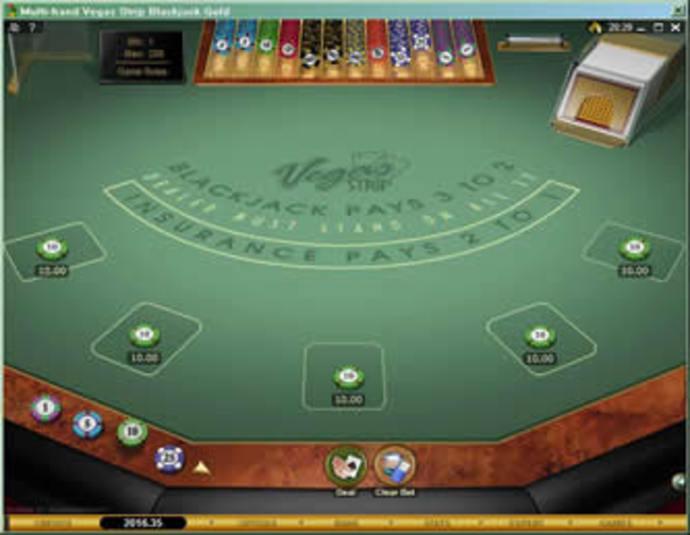 Vegas Strip Multi-Hand Blackjack Gold Screenshot